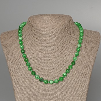 Necklace of synthetic chrysoprase, smooth beads, 8 mm, length 48 cm