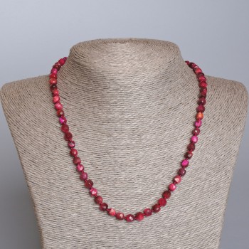 Necklace Raspberry Cat's Eye natural stone faceted cube, 5x5 mm, length 49 cm