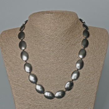 Oval Hematite Necklace, diameter 13x18 mm, length 47 cm