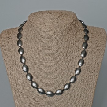 Oval Hematite Necklace, diameter 10×14 mm ±, length 49 cm ±