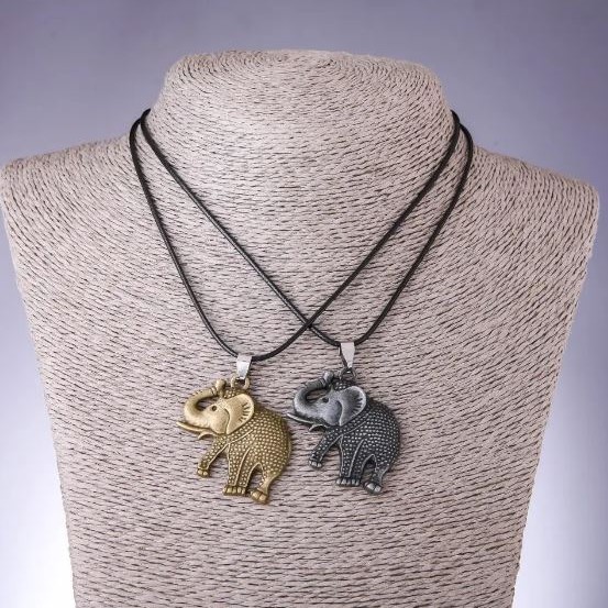 Pair Pendant 'Friendship of Elephants', length 45-48 cm