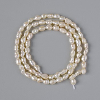 Freshwater Pearl Beads, 3x4 mm, 33 cm on thread