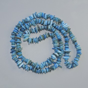 Tinted blue pearl chip beads, diameter 10x2 mm, length 80 cm on thread