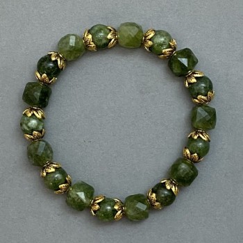 Jadeite Bracelet with Cubes and Beads, 18 cm