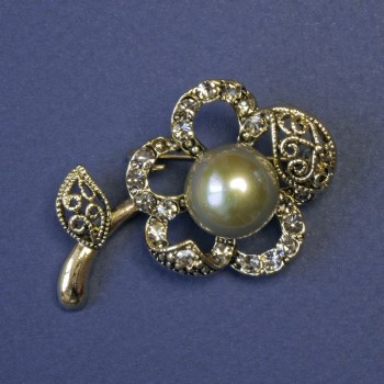 Brooch: Flower with gray pearl and rhinestones, 48×30 mm, gold-toned metal