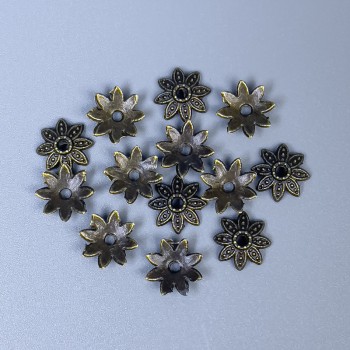 Bead cap findings, bronze color, cap diameter 7 x 0.5 mm, hole diameter 0.5 mm, packaging 70 pcs