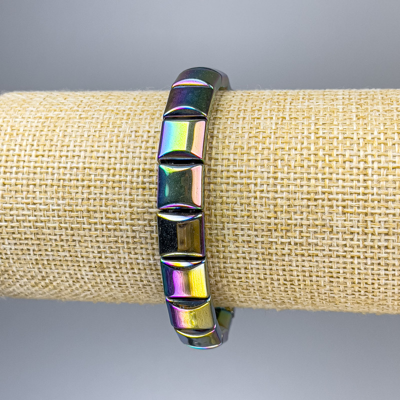 Rainbow-colored square hematite bracelet, 10x10 mm beads, 18 cm length, elastic