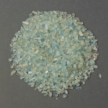 Natural Aquamarine Chips, Undrilled, 3-9x3 mm ± (per 100 g ±)