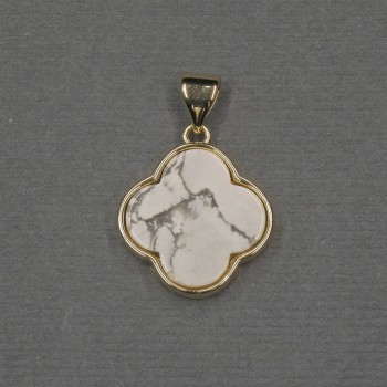 Shamrock pendant with kaholong inlay, 16×18×4 mm ± gold-tone metal