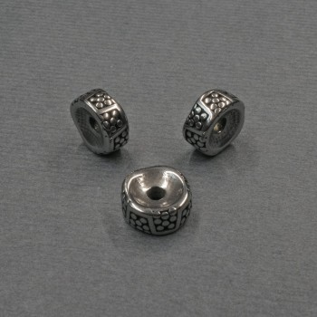 Bead-insert findings, silvery metal color, 8×4 mm diameter, 2 mm hole