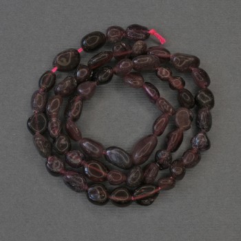 Garnet rondelle beads, 8–10×6 mm, on a thread, length 39 cm+