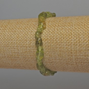 Chrysoprase chip bracelet, 6-8x6 mm chips, length 18 cm, stretch
