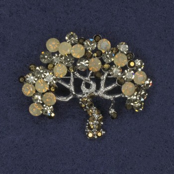 Tree Brooch with Crystals in Silver-Toned Metal 39×32 mm+