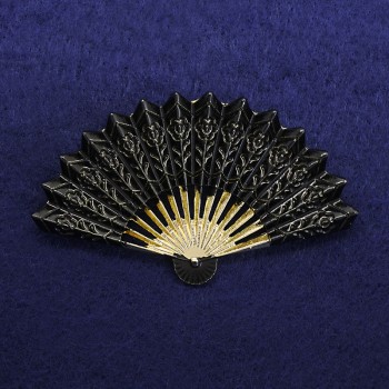 Brooch 'Fan' black enamel golden metal 54x33mm+