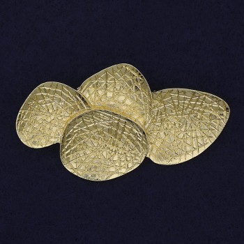 Accent Brooch in gold-tone metal 64x36 mm+