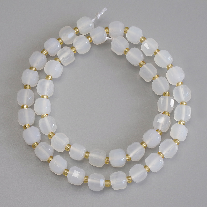 White Quartz Beads, Faceted Cubes 7x7 mm, with 3 mm seed beads, length 38 cm