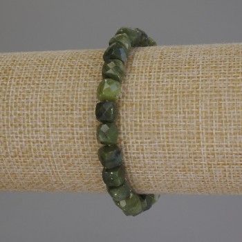 Jadeite Faceted Cube Bracelet, 7×7 mm, 18 cm length, stretch