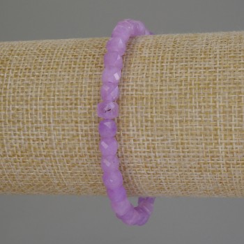 Lavender Amethyst Bracelet with Faceted Cubes, 5 mm diameter, 18 cm length, stretch