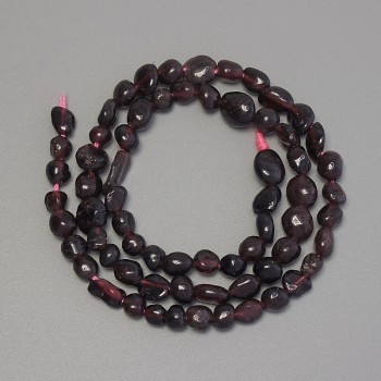 Garnet beads, faceted, diameter 5-9×5-6 mm, length 40 cm on thread
