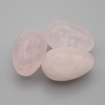 Rose quartz souvenir egg made from natural stone, diameter 30x20±mm
