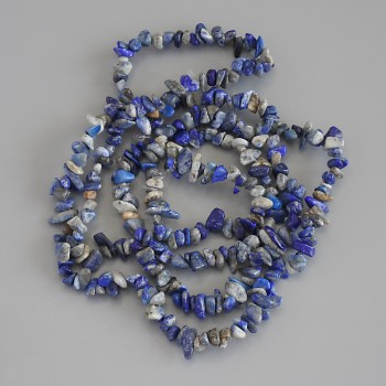 Sodalite chip beads, diameter 5-7×2-4 mm, length 78 cm +/- on thread