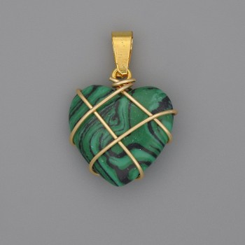 Heart Pendant in a Malachite Weave, 21×21 mm, diameter 30 mm