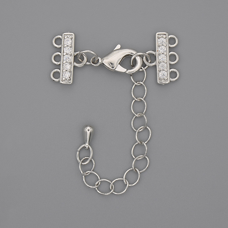 Three-strand bracelet and bead clasp, silver-colored metal, diameter 7x12 mm ±, length 3 cm ±