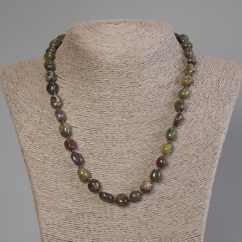 Jasper Necklace 'Dragon's Blood' Faceted, bead diameter 11×8–9 mm, length 50 cm +/- with clasp