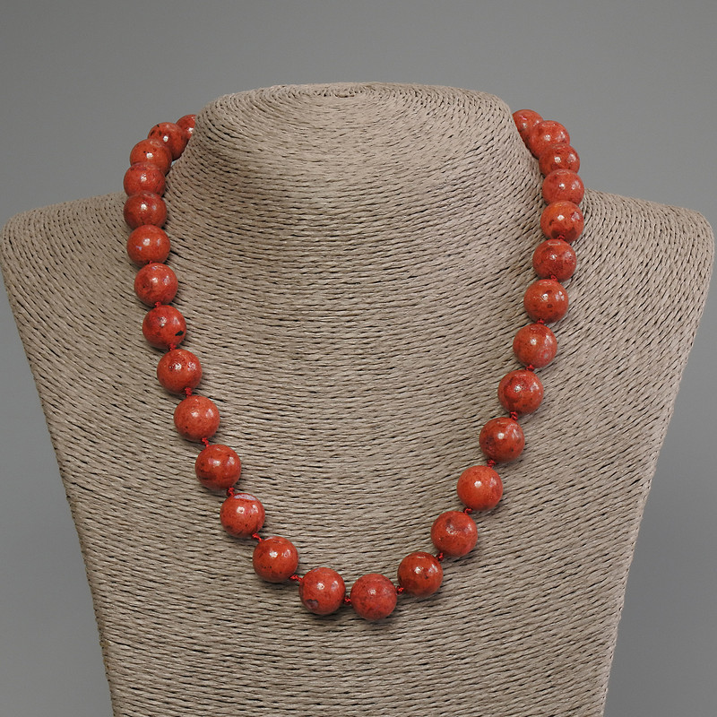 Sponge Coral Necklace with Smooth Beads, 12 mm Diameter ±, 50 cm Length ± with Clasp