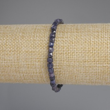 Sapphire Faceted Cube Bracelet, 4x4 mm diameter, 18 cm length