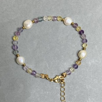 Fluorite faceted bead bracelet, 4 mm diameter; freshwater pearls 7–8 × 7–8 mm; length 18 cm with a 5 cm extender chain