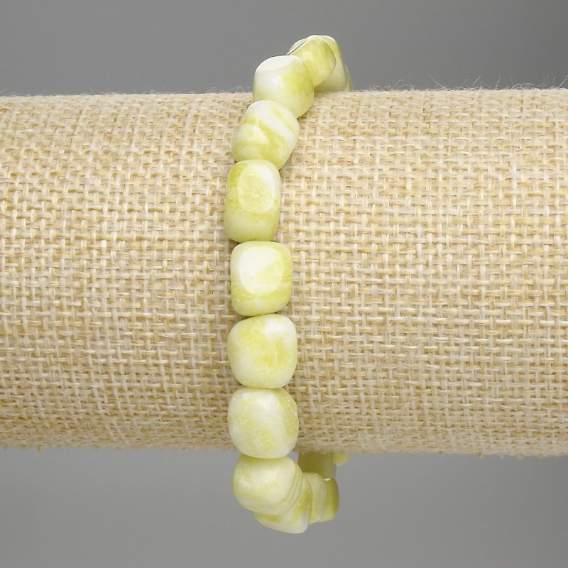 Jadeite Bracelet with Faceted Beads, 9–10×8 mm, 18 cm Stretch