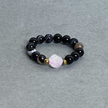 Ring with agate and rose quartz