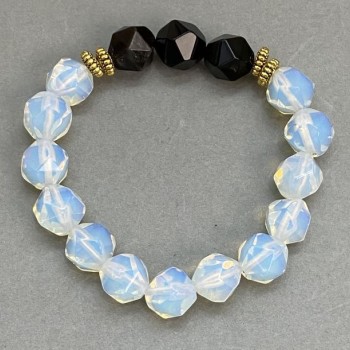 Bracelet with Agate and Moonstone (Opalite) - faceted stones 11x10 mm ± with metal inserts, length 18 cm ± stretch