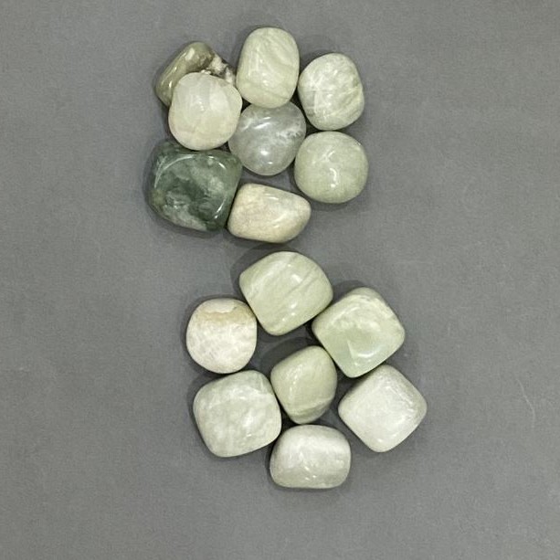 Souvenir Jadeite Natural Stone, Tumbled, 22×19 mm (±), packaged 179 g