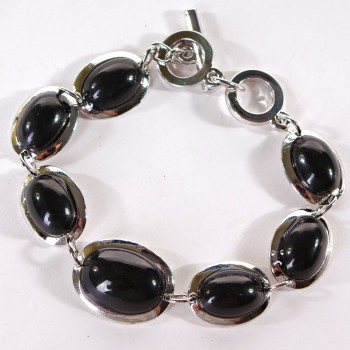 Clearance. Agate bracelet with a smooth bezel, oval stones 18x22 mm + 15x20 mm, length 18-21 cm