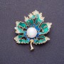 Brooch 'Maple Leaf' 4x3.5 cm, enamel, metal color gold