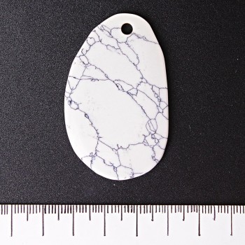 Howlite Pendant (55×35 mm)