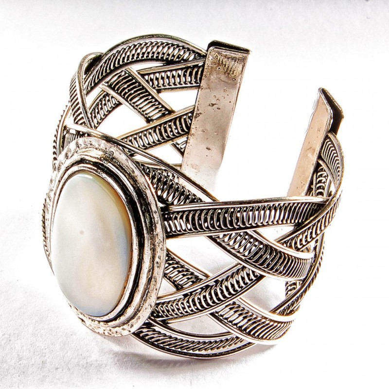 Wide Mother-of-Pearl Bracelet with Metal Setting, Classic Oval