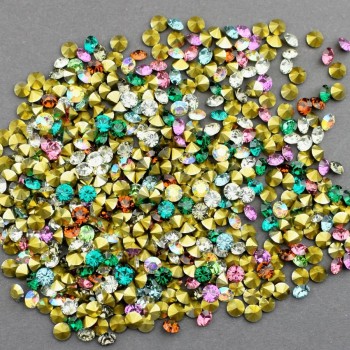 Colored rhinestones No. 16, diameter 3.9 mm, pack 10 g (±)