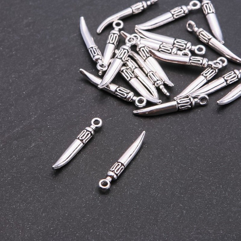 Blade Pendant Hardware d2, 5 mm - length 26×4 mm, packaging 20 g +/- 21 pcs