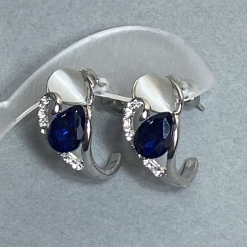Earrings 'Elegant' silver-plated metal / blue rhinestone / "cat's eye" / 23 × 12 mm