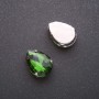 Price per unit / 10 pcs. Green drop-shaped sew-on crystal on a metal shaft 13x18mm