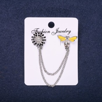 Brooch 'Axelband Bee' with enamel, colors white, yellow, and black; 15 mm; 20×15 mm; silver metal