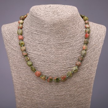 Natural heliotrope gemstone necklace, tumbled beads, diameter 8–10 mm, length 48 cm