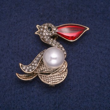 Pelican Brooch with Beadwork and Crystals, Antique Gold-Tone Metal 36×47 mm