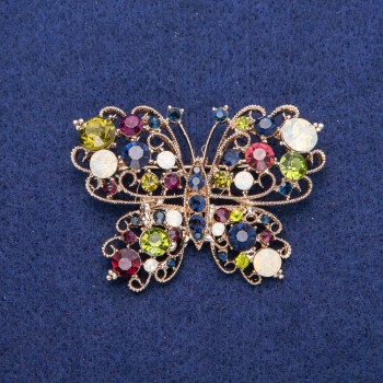 Butterfly Brooch in Crystals, 39×54 mm, Gold-Tone Metal