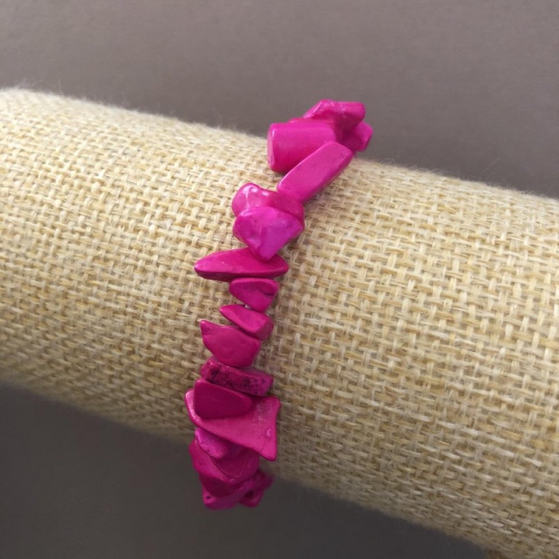 Bracelet on elastic with stone chips 9(±)mm, length 18 cm