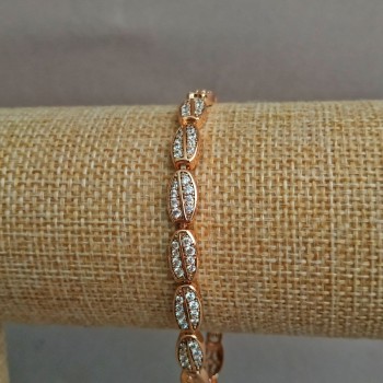 Xuping Bracelet with 18K Gold Plating and White Crystals