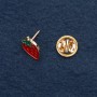 Brooch on twist clasp Strawberry 1.5×1 cm yellow metal